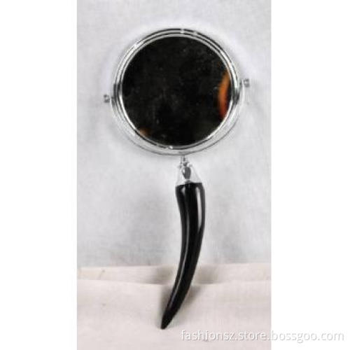 Fashion decorative magnifier